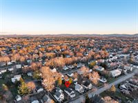 233 Palm Street, Bangor, ME 04401