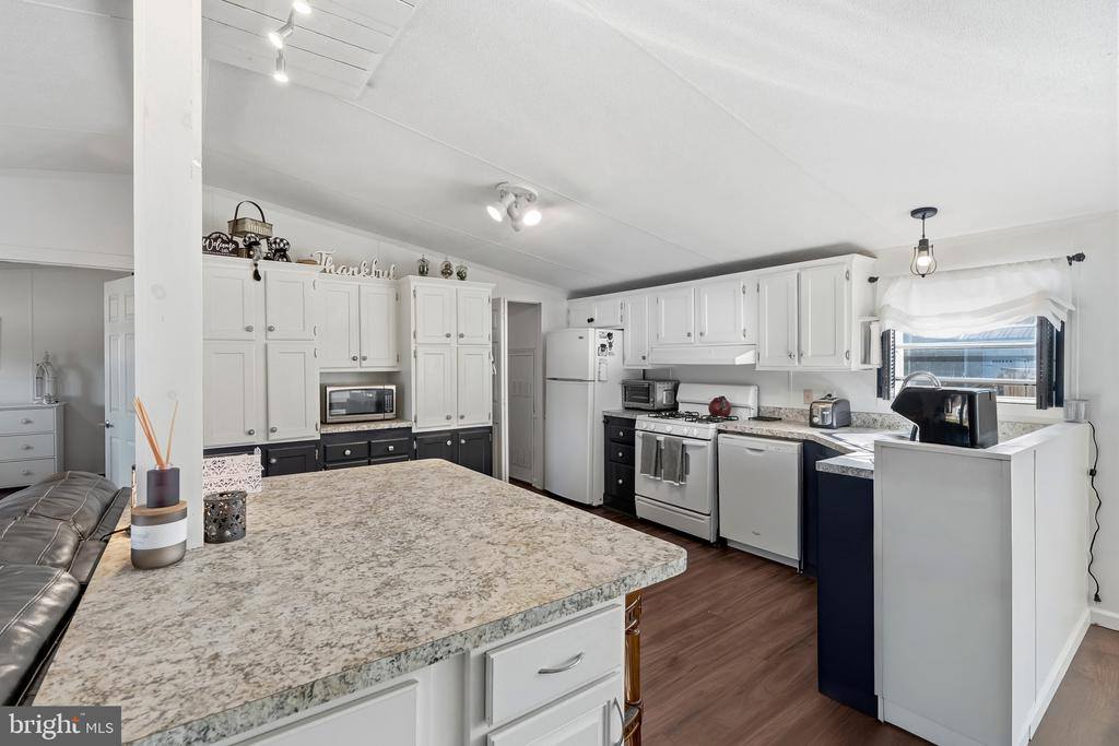 208 Fernwood Drive, Harrington, DE 19952