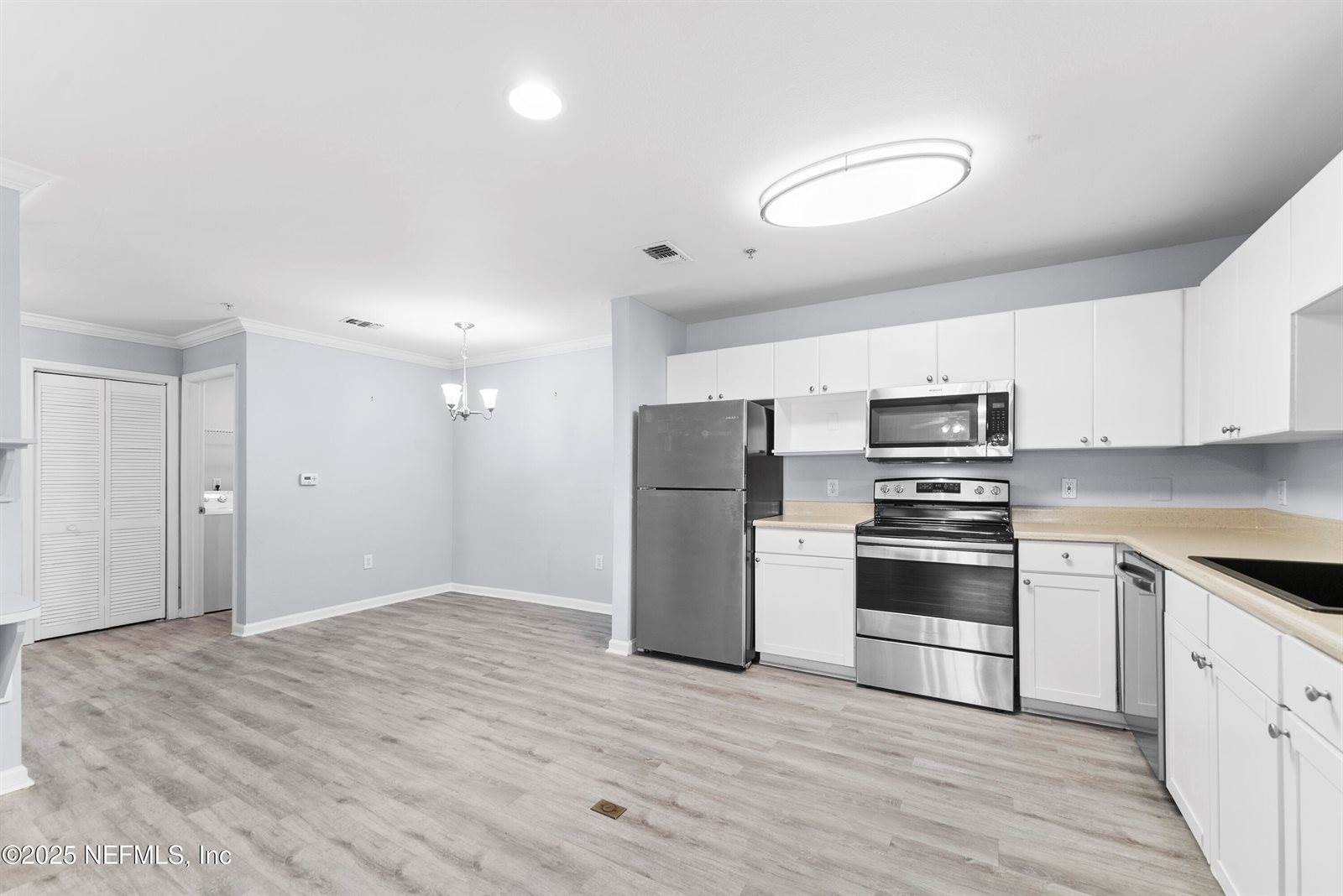 3591 Kernan Boulevard South, Jacksonville, FL 32224