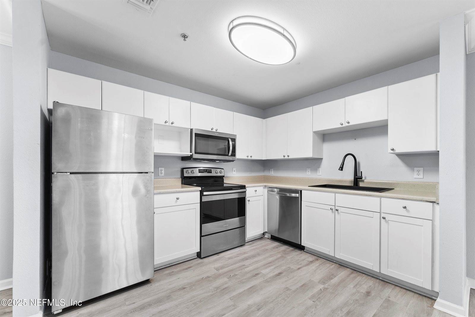 3591 Kernan Boulevard South, Jacksonville, FL 32224