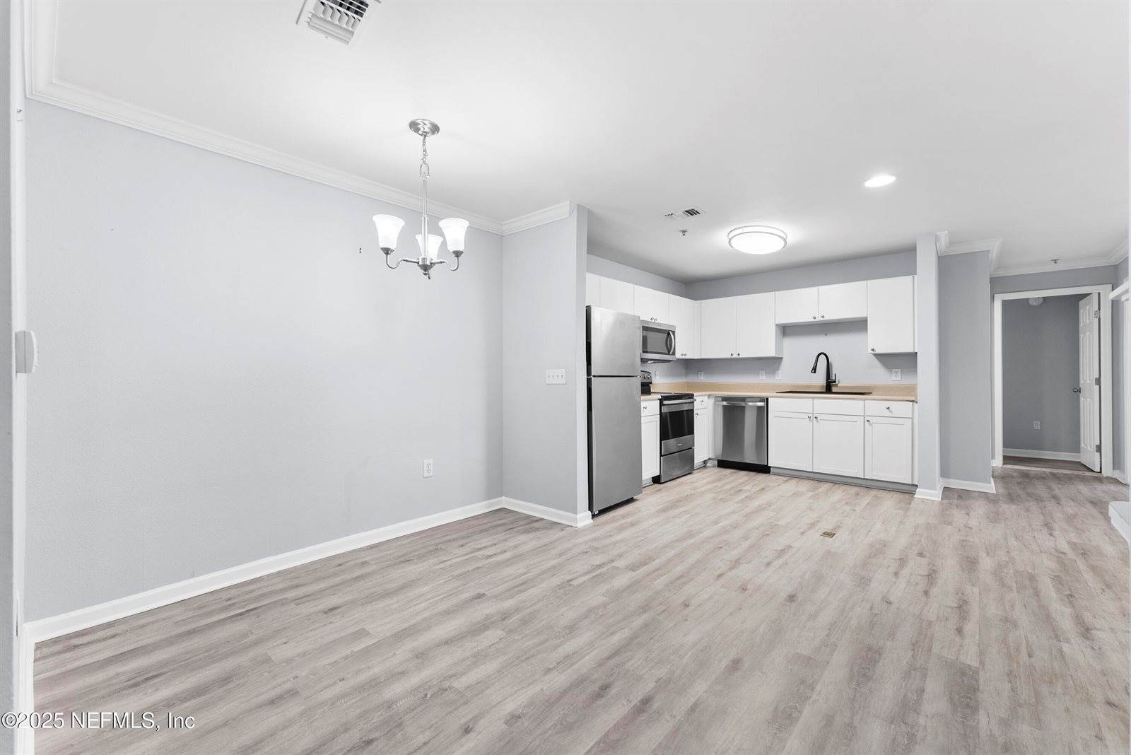 3591 Kernan Boulevard South, Jacksonville, FL 32224