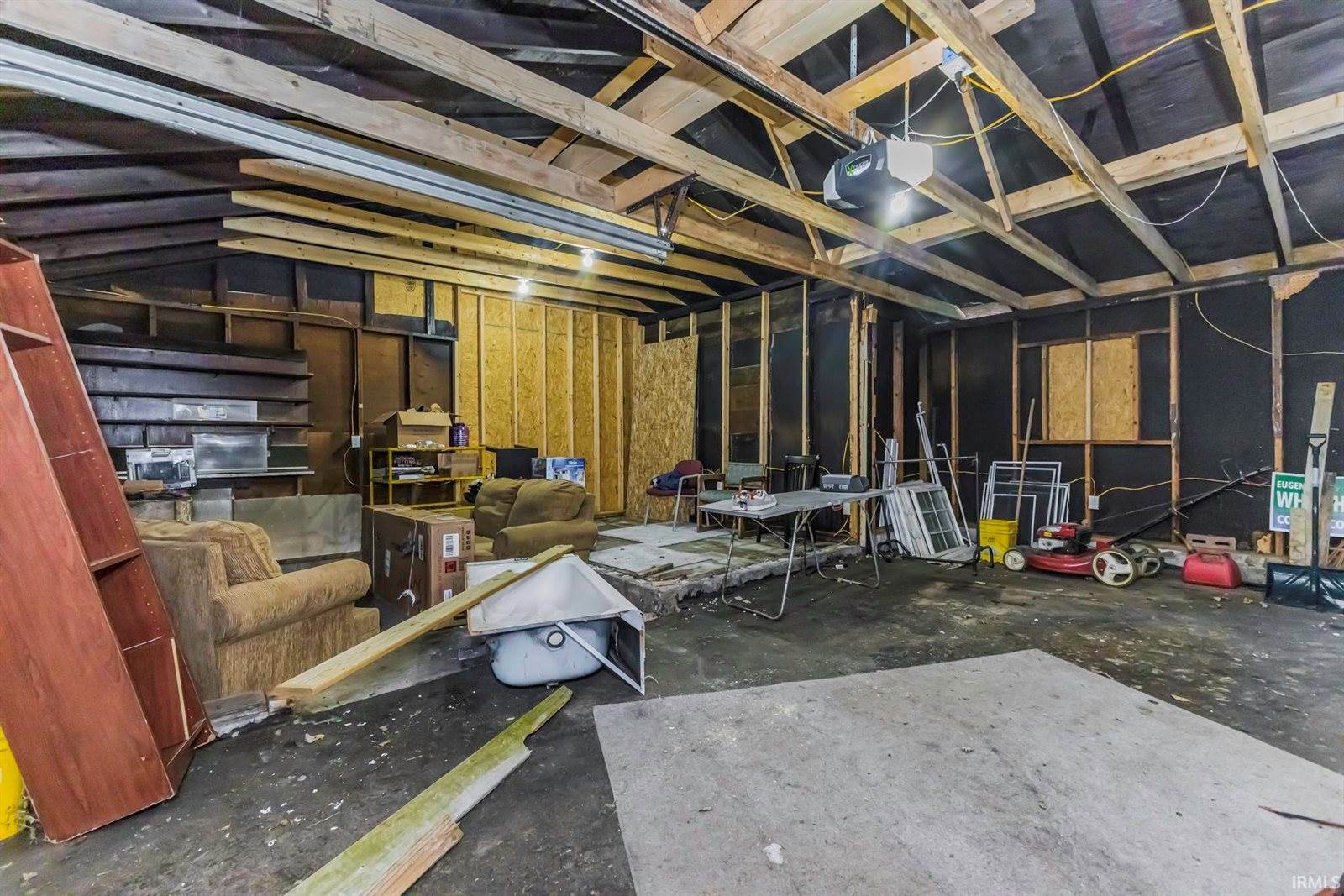 411 - 413 W Adams Street, Muncie, IN 47305