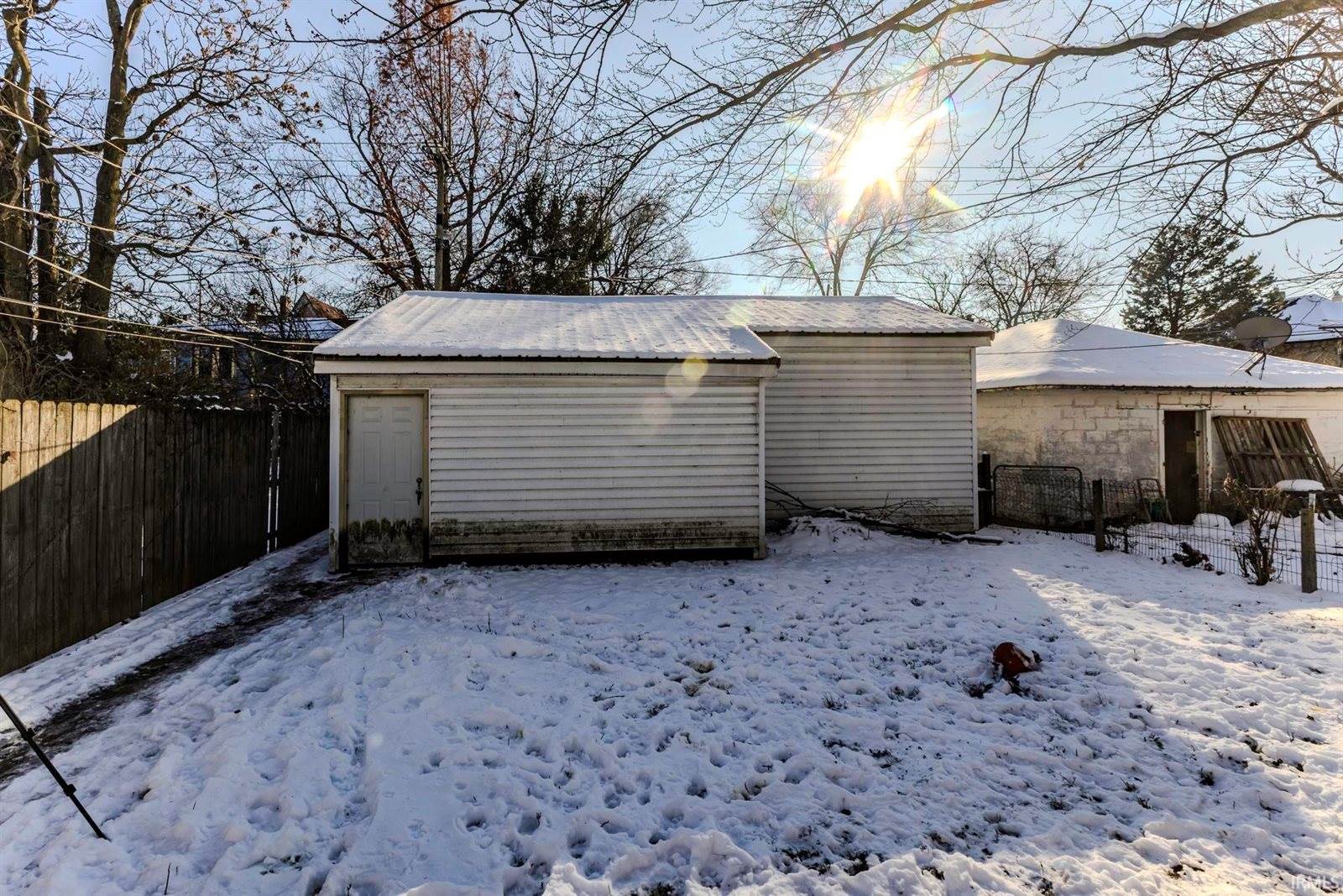 411 - 413 W Adams Street, Muncie, IN 47305