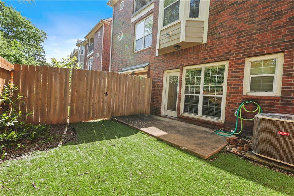 305 Holleman Drive, College Station, TX 77840