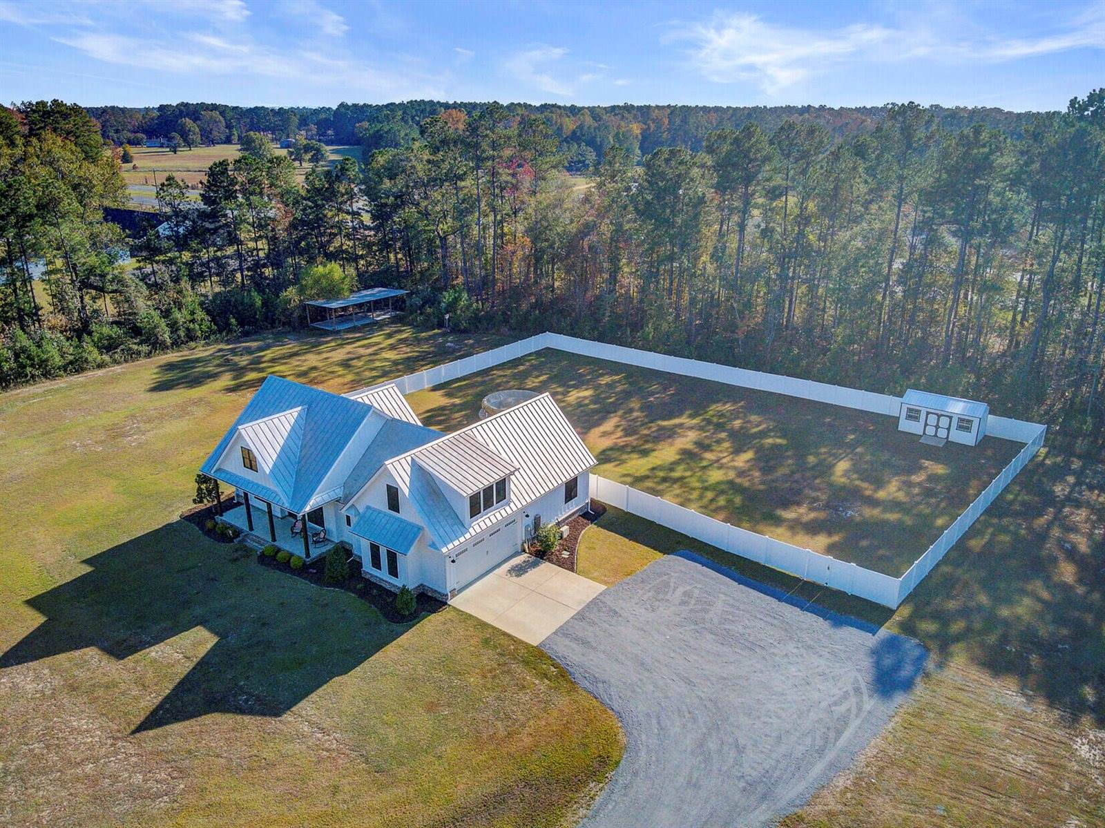 85 Blackjack Lane, Andrews, SC 29510