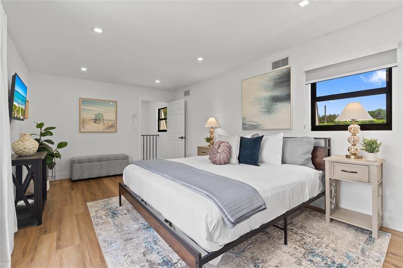 1561 SW 23rd Ave, Fort Lauderdale, FL 33312