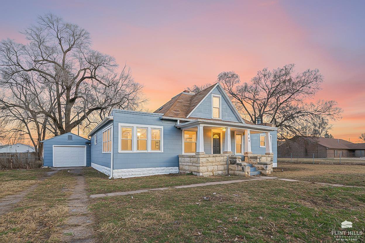 704 West 13th Street, Junction City, KS 66441