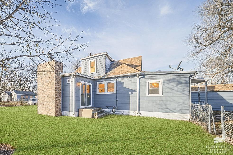 704 West 13th Street, Junction City, KS 66441