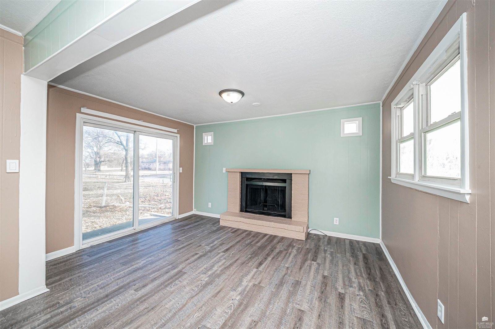 704 West 13th Street, Junction City, KS 66441