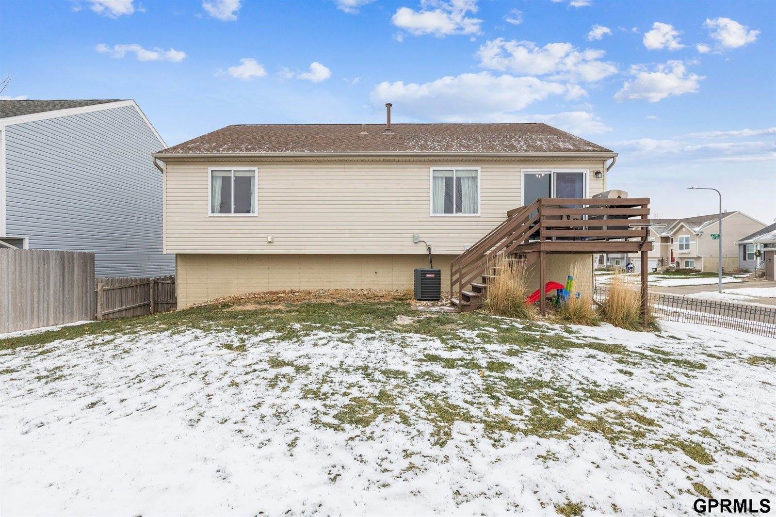 19351 V Street, Omaha, NE 68135