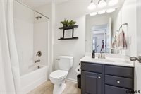 19351 V Street, Omaha, NE 68135