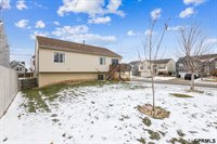 19351 V Street, Omaha, NE 68135