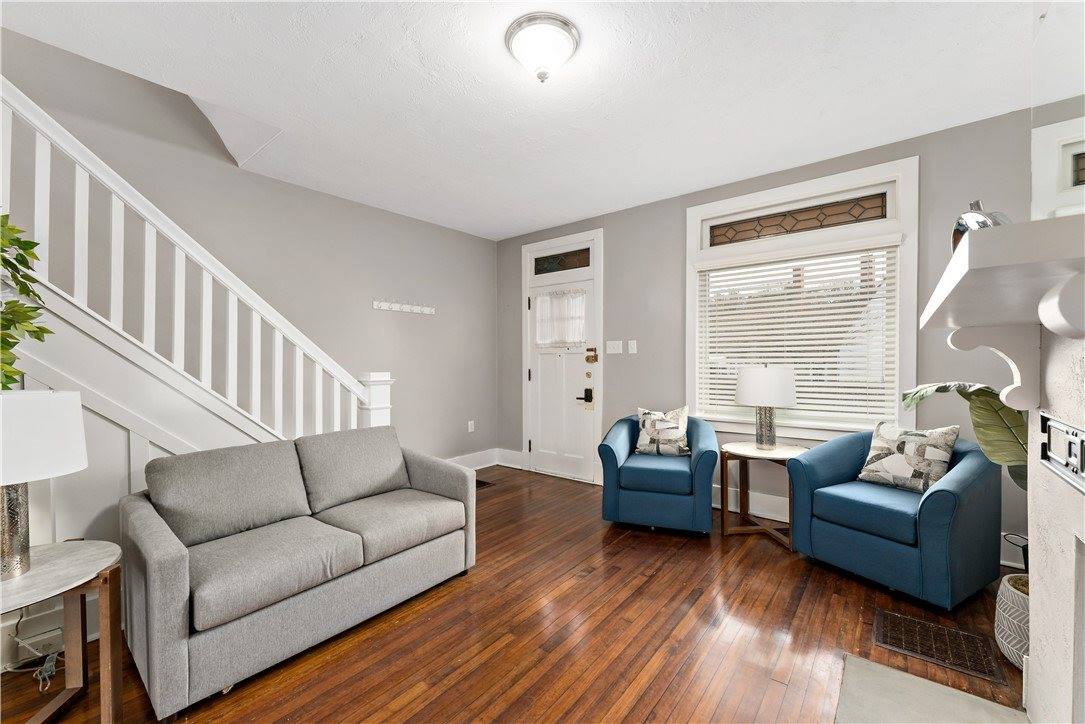 816 Boggs Ave, Mt Washington, PA 15211