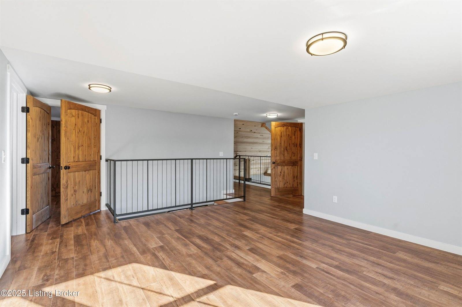 829 Old State Rd, Brandenburg, KY 40108