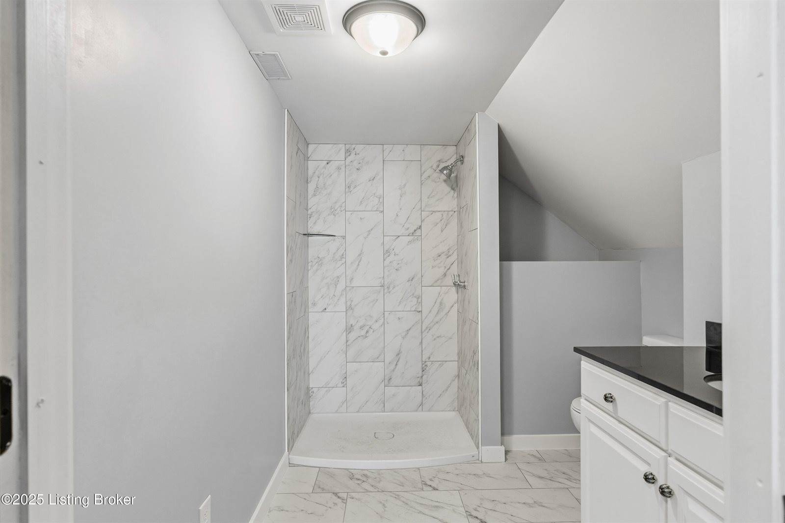 829 Old State Rd, Brandenburg, KY 40108