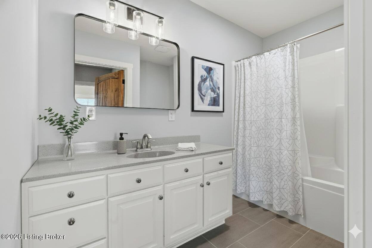 829 Old State Rd, Brandenburg, KY 40108