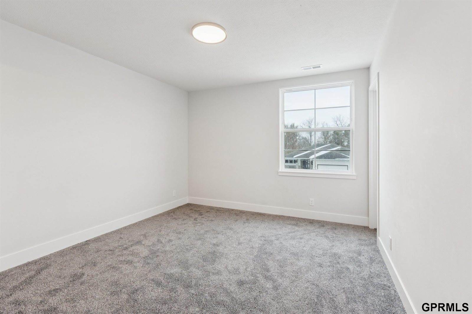 17012 Abigail Street, Bennington, NE 68007