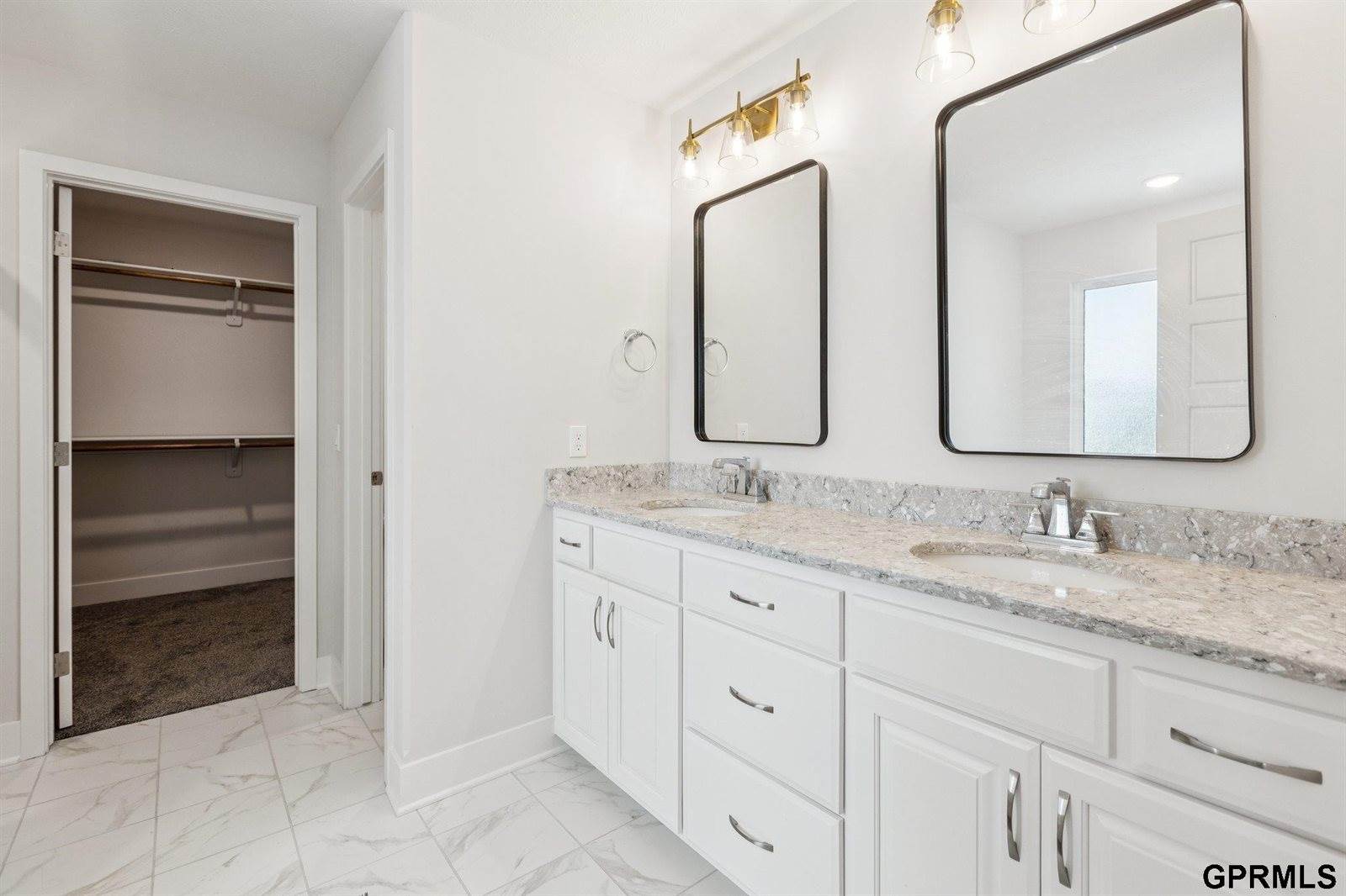 17012 Abigail Street, Bennington, NE 68007