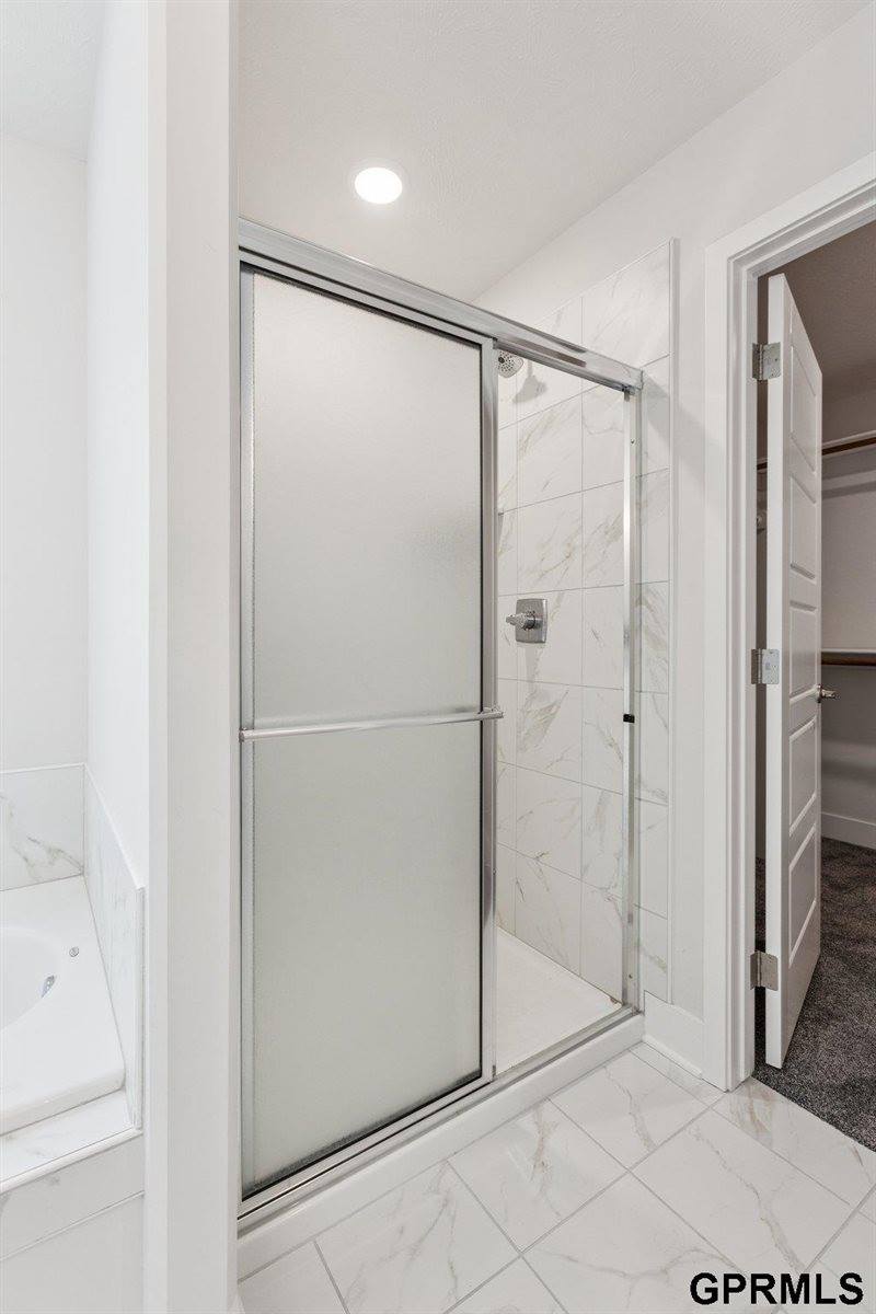 17012 Abigail Street, Bennington, NE 68007