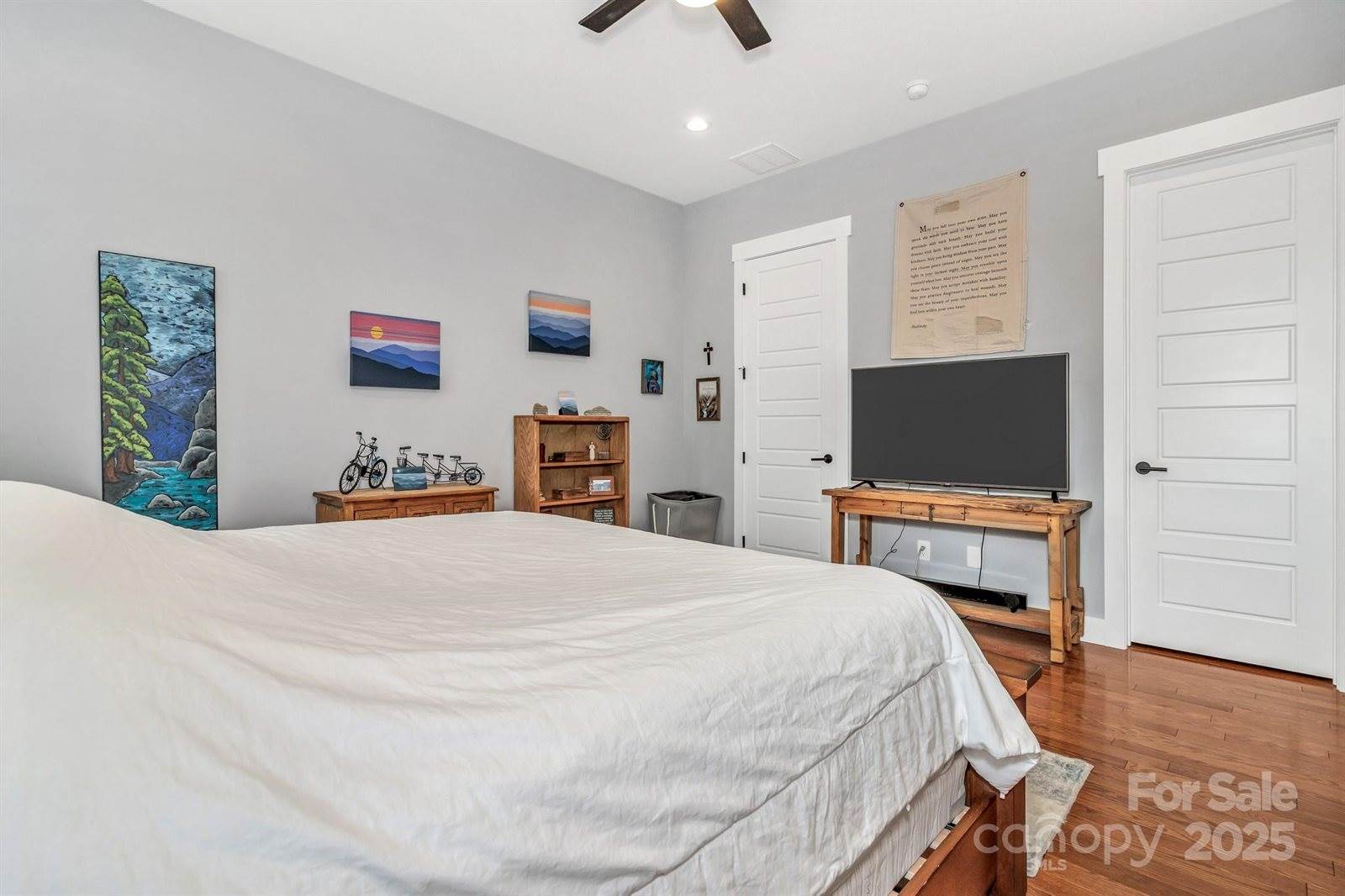 14 Cider Hill Lane, Hendersonville, NC 28792