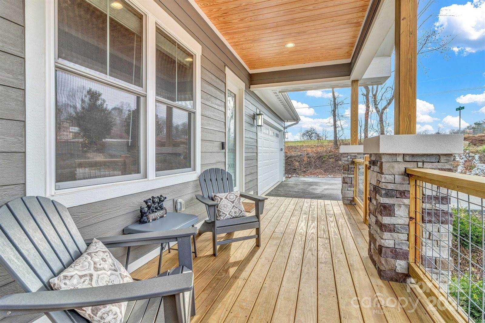 14 Cider Hill Lane, Hendersonville, NC 28792