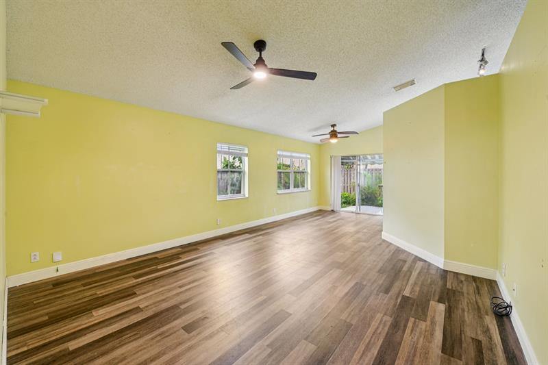 7330 Flores Way, Margate, FL 33063