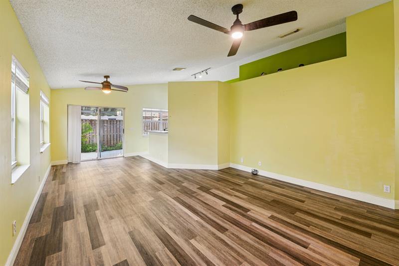 7330 Flores Way, Margate, FL 33063