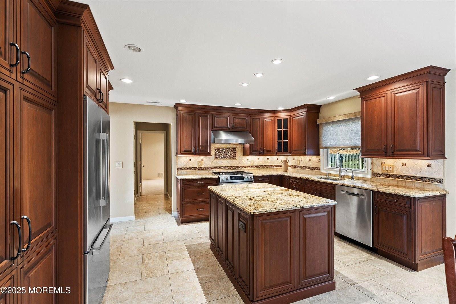 1 Kate Court, Marlboro, NJ 07746