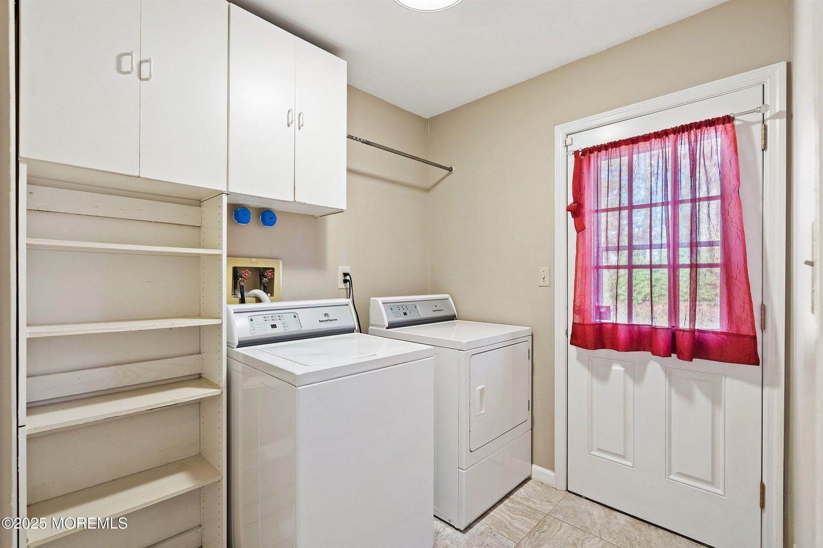 1 Kate Court, Marlboro, NJ 07746