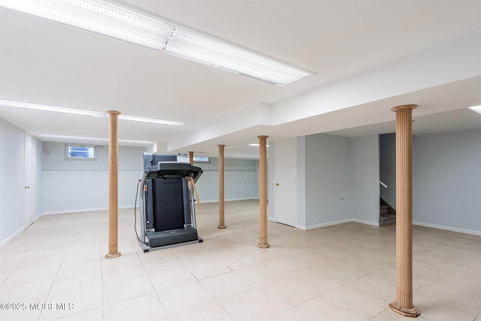 1 Kate Court, Marlboro, NJ 07746