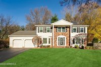 1 Kate Court, Marlboro, NJ 07746