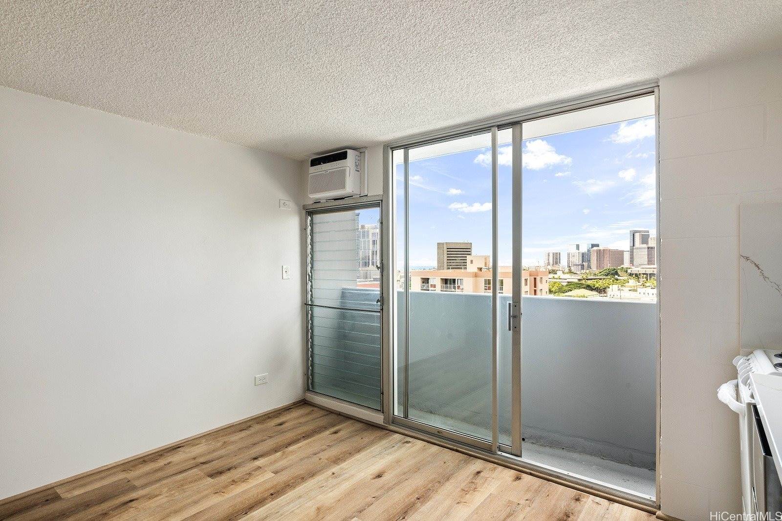 824 Kinau Street, Honolulu, HI 96813