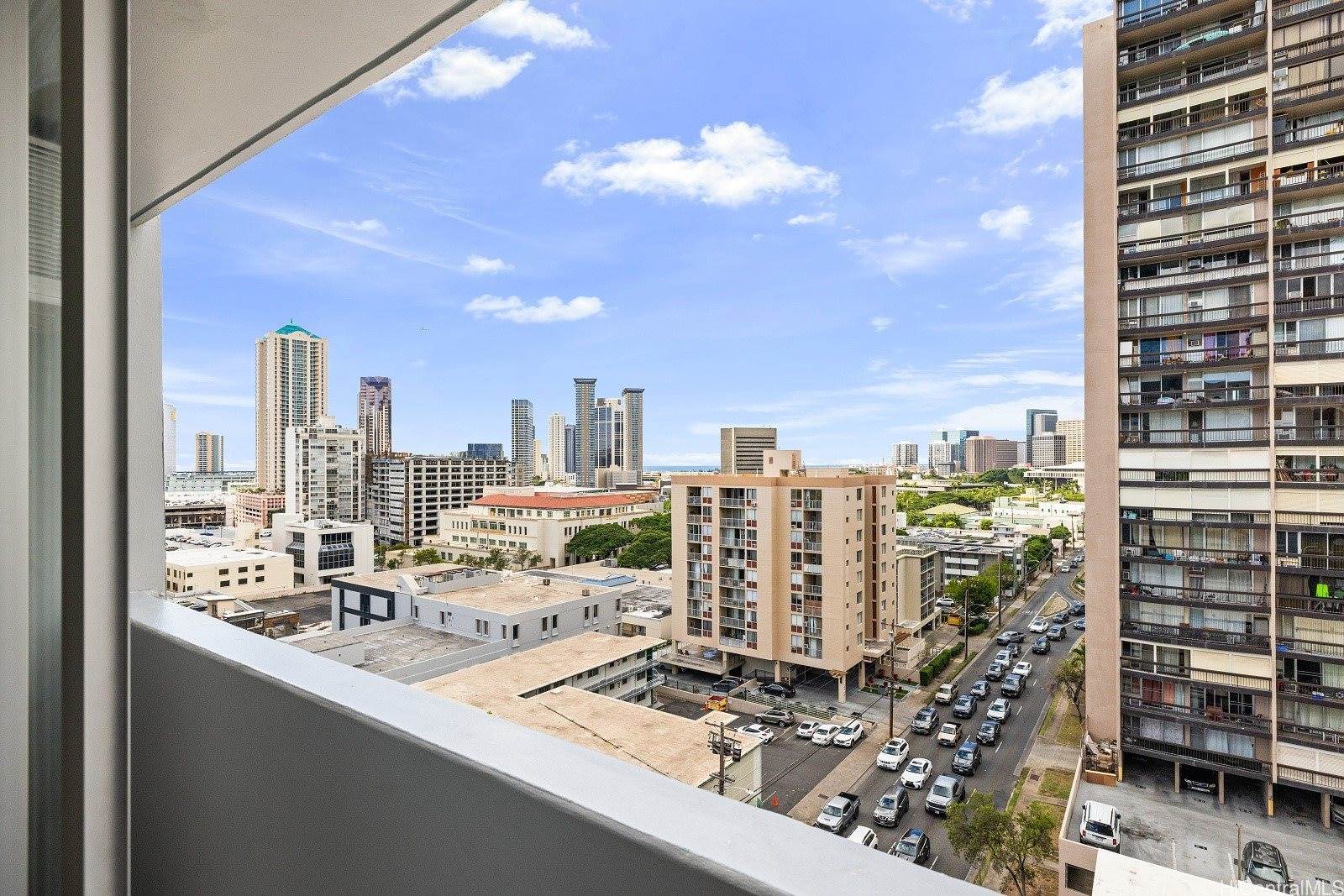 824 Kinau Street, Honolulu, HI 96813