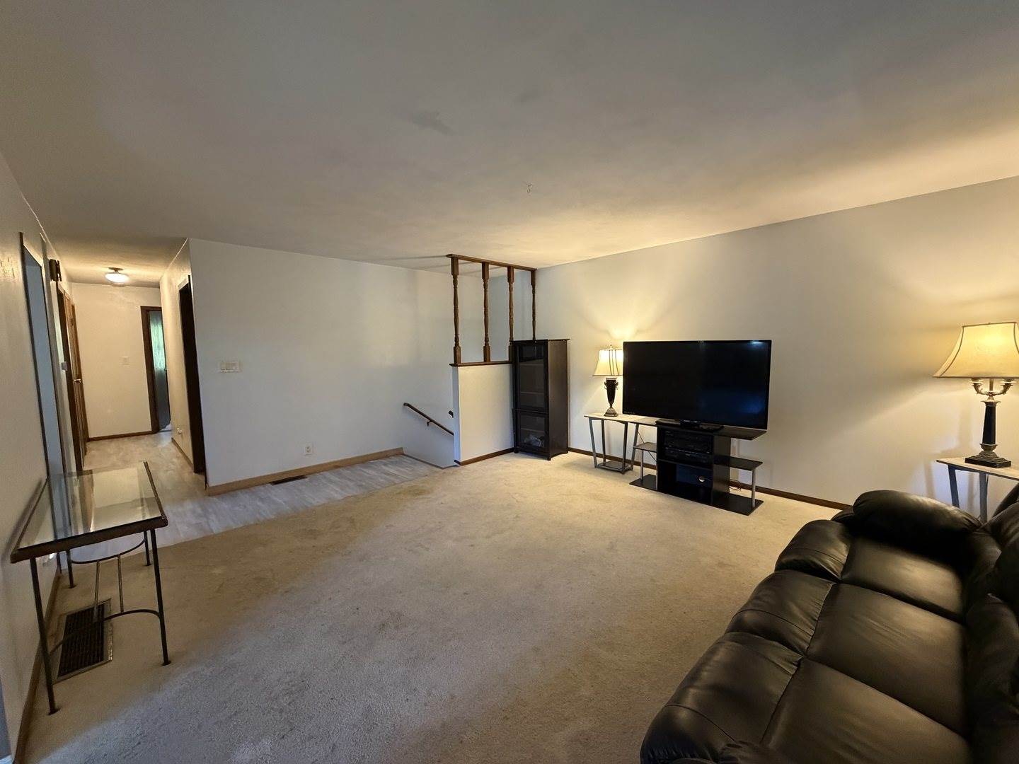 2041 Winchester Drive, Freeport, IL 61032