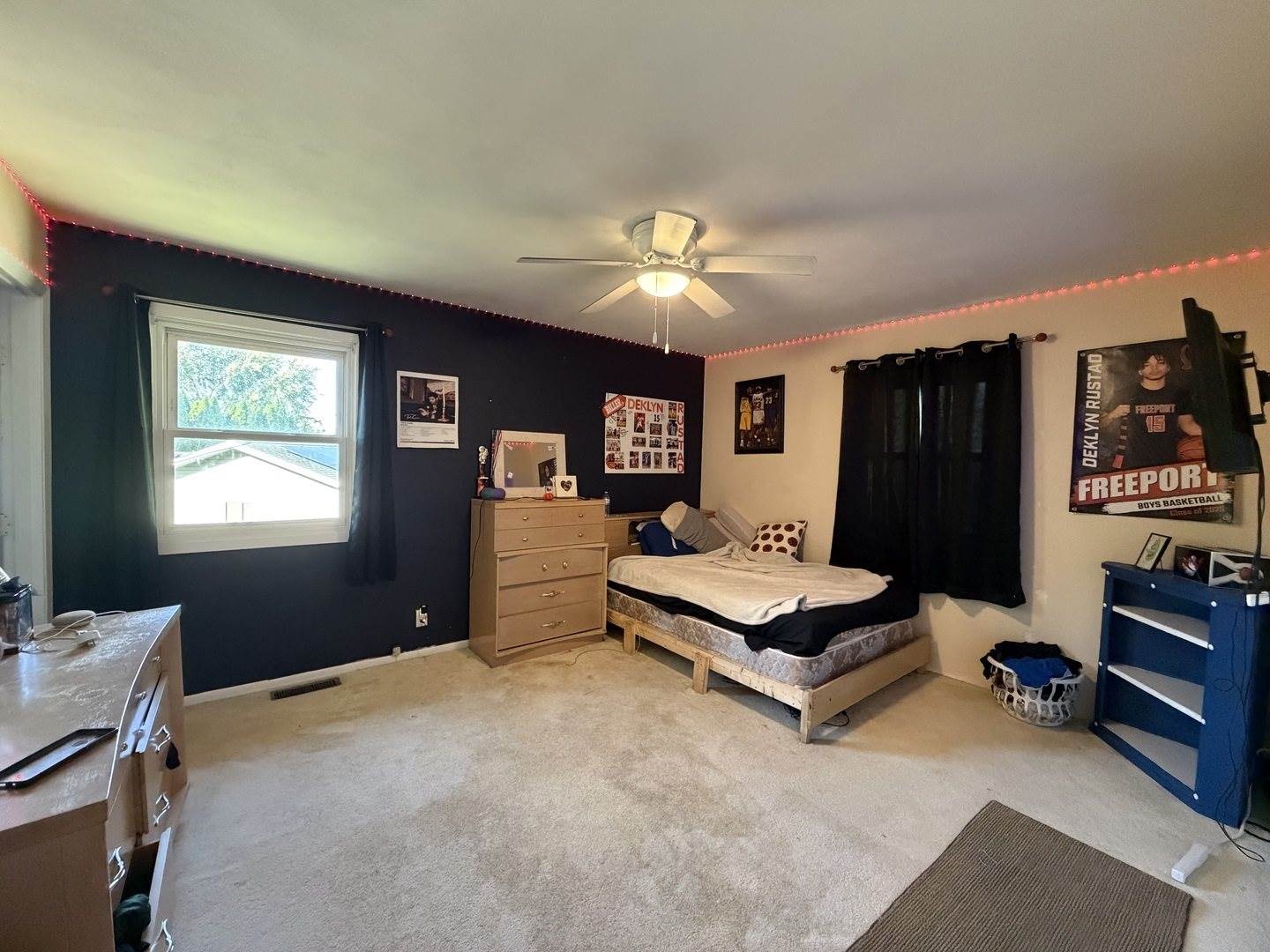 2041 Winchester Drive, Freeport, IL 61032