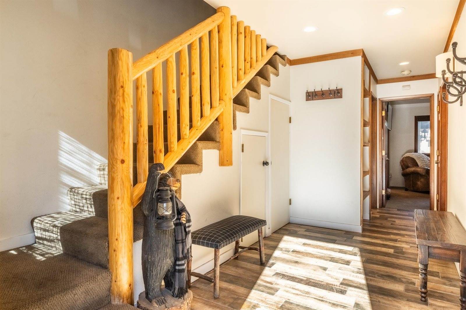 484 Manzanita Rd #9, Mammoth Lakes, CA 93546