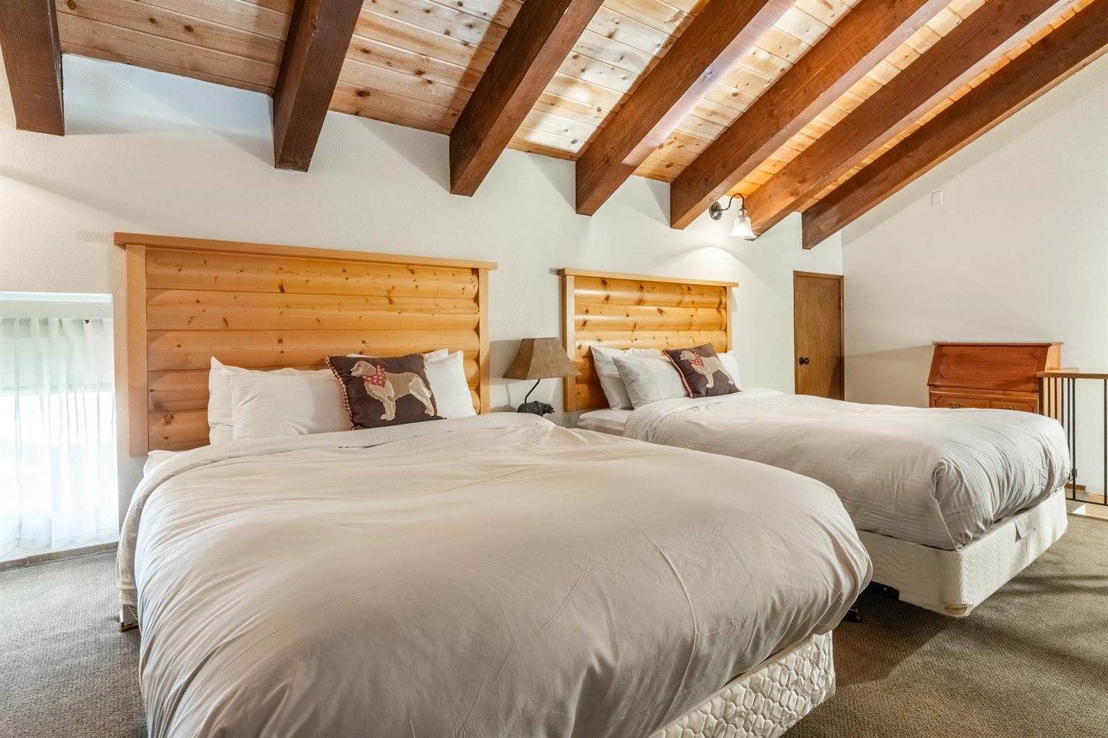 484 Manzanita Rd #9, Mammoth Lakes, CA 93546