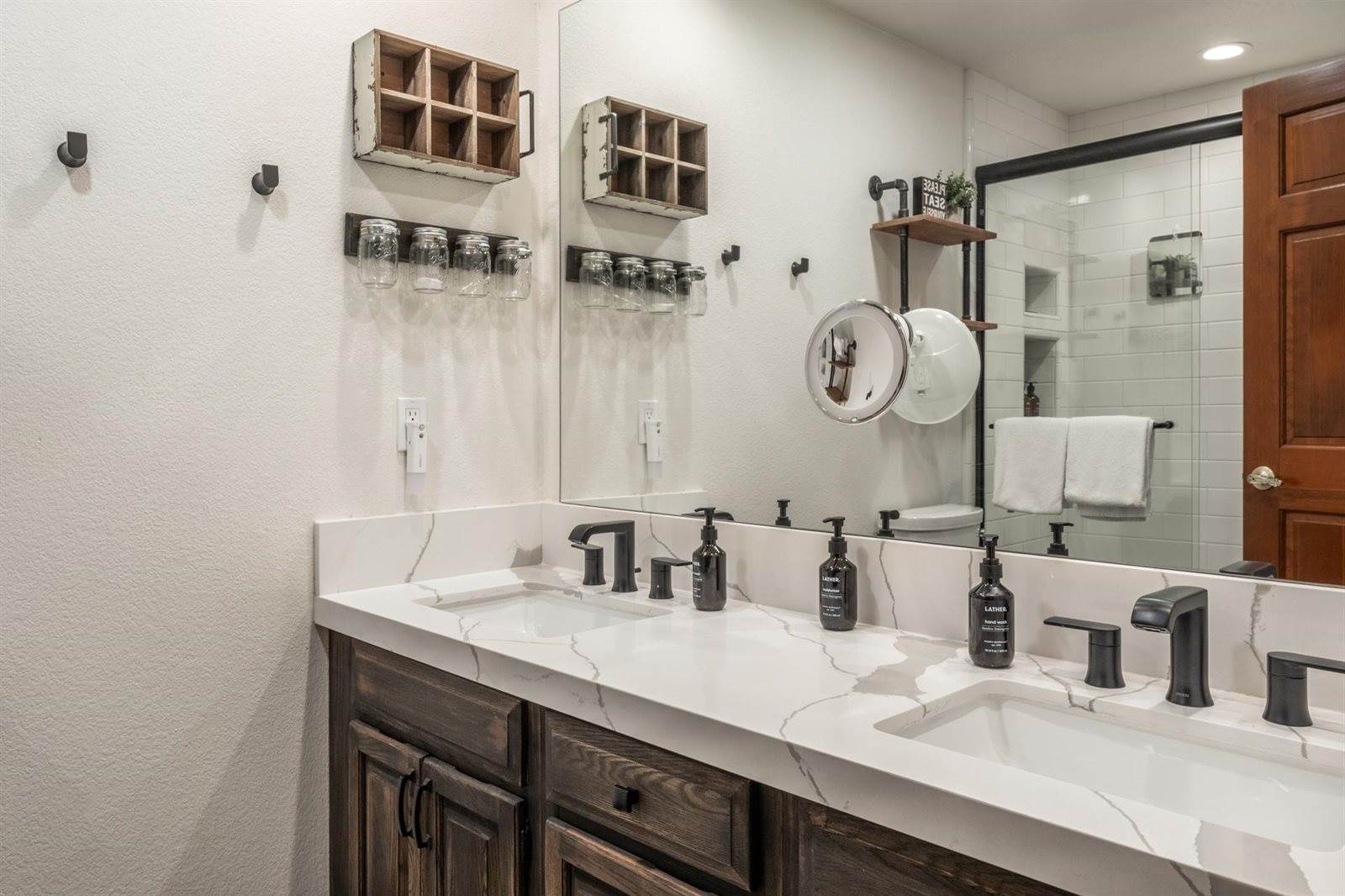 484 Manzanita Rd #9, Mammoth Lakes, CA 93546