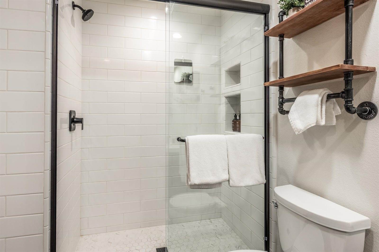 484 Manzanita Rd #9, Mammoth Lakes, CA 93546