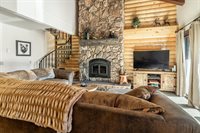 484 Manzanita Rd #9, Mammoth Lakes, CA 93546
