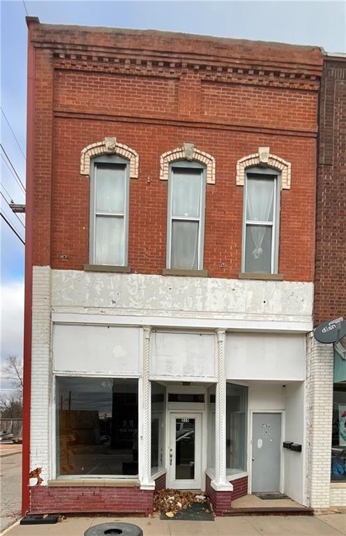 215 East 3RD Street, Cameron, MO 64429