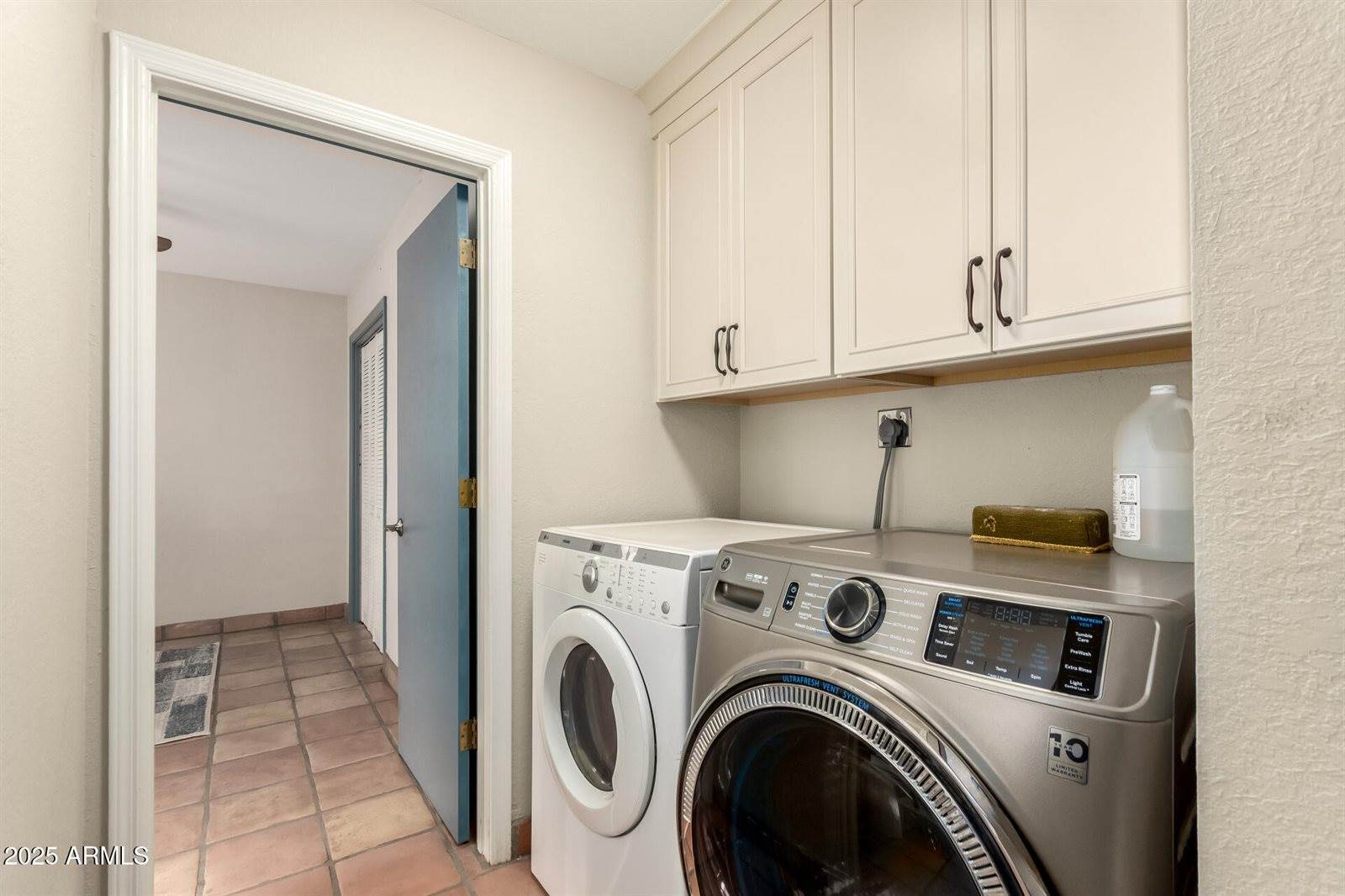 6739 East Hearn Road, Scottsdale, AZ 85254