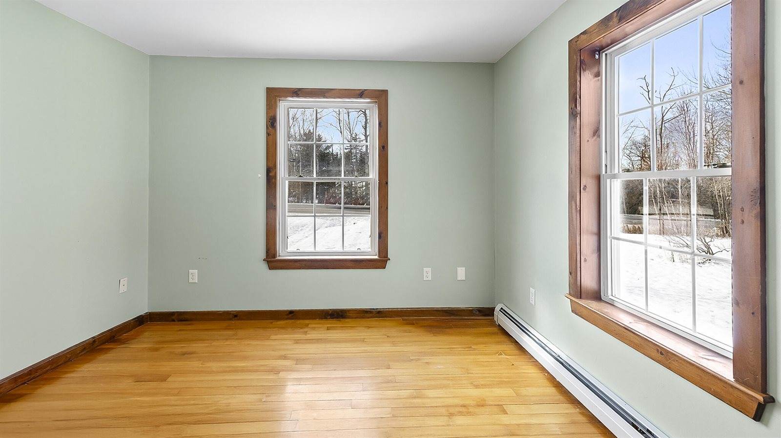 2206 Carmel Road North, Newburgh, ME 04444