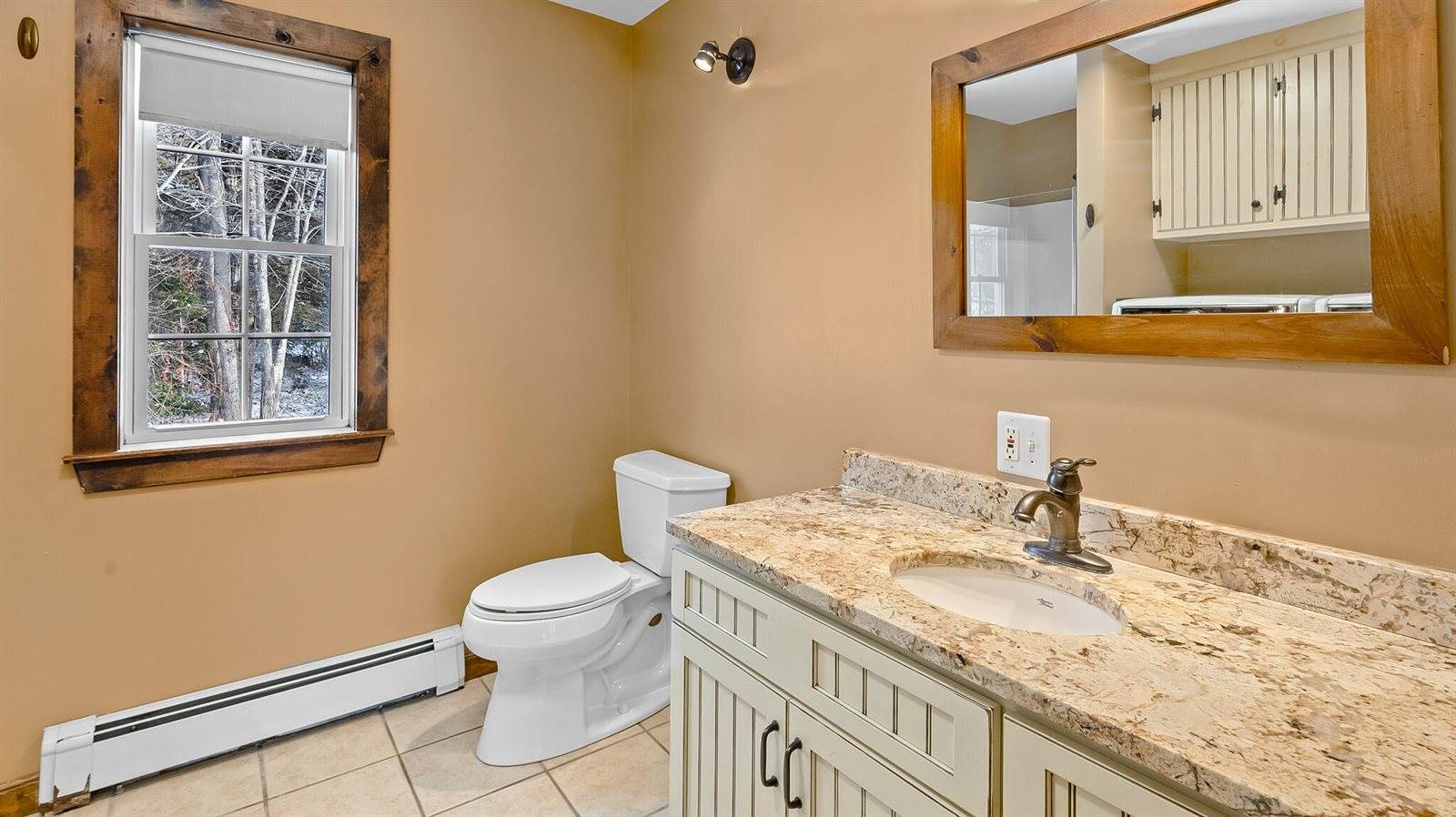 2206 Carmel Road North, Newburgh, ME 04444