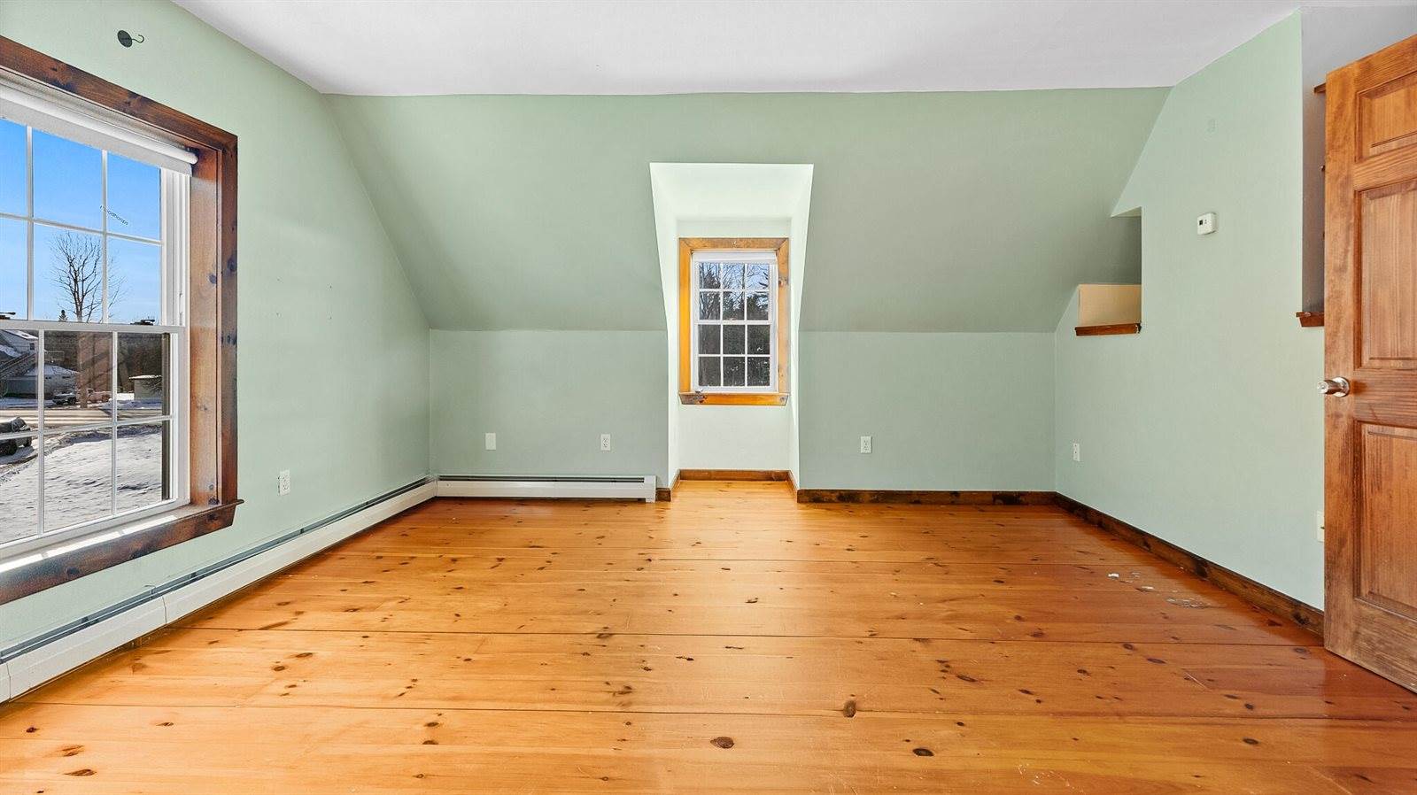 2206 Carmel Road North, Newburgh, ME 04444