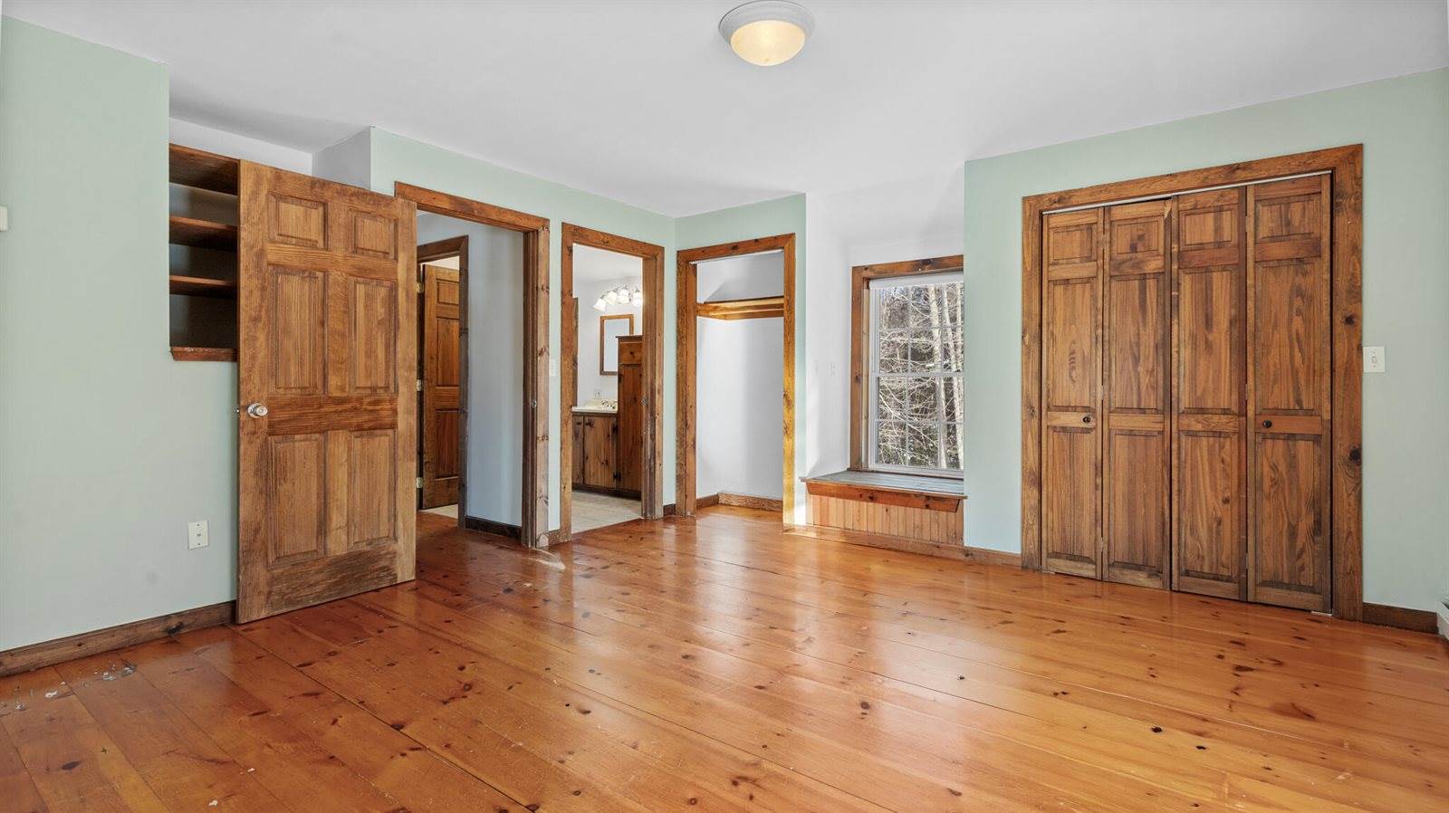 2206 Carmel Road North, Newburgh, ME 04444