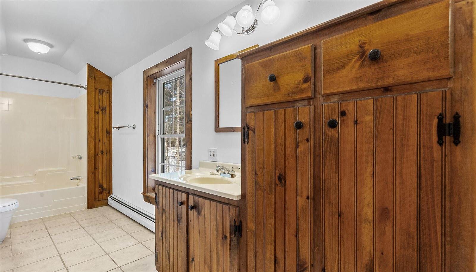 2206 Carmel Road North, Newburgh, ME 04444