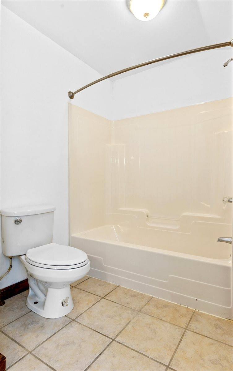 2206 Carmel Road North, Newburgh, ME 04444