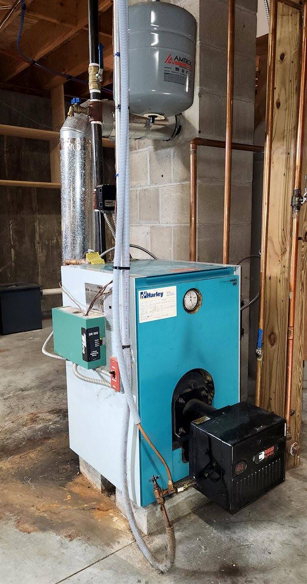 2206 Carmel Road North, Newburgh, ME 04444