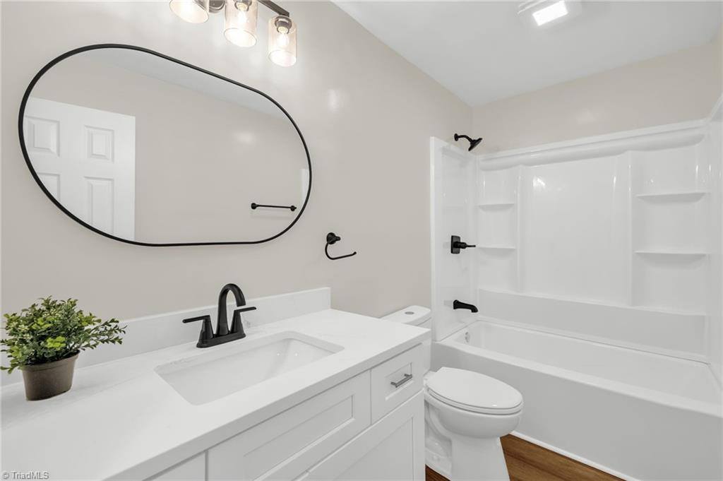 800 Essex Road, Winston-Salem, NC 27105